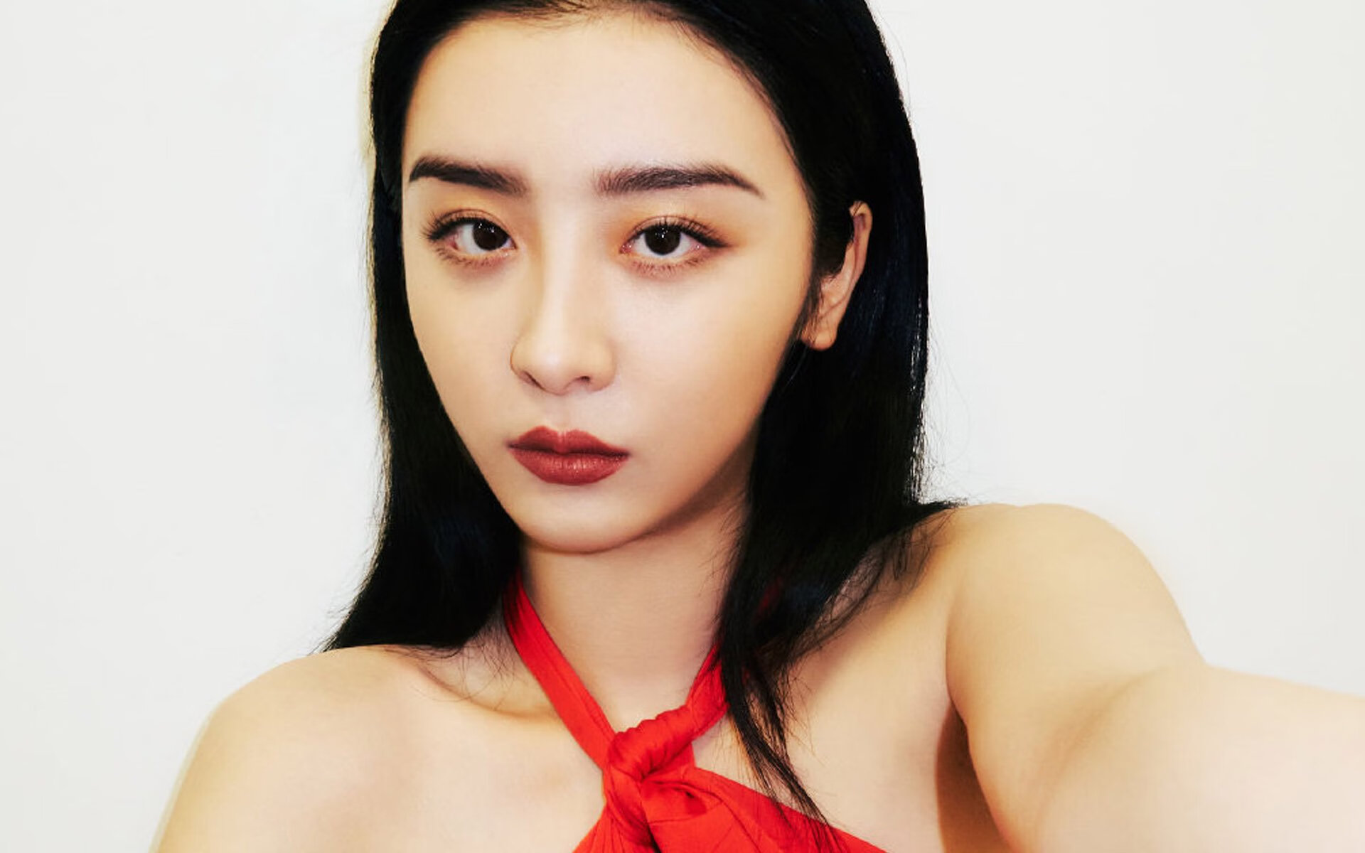 中国险胜法国！范戴克的木匠球鞋点燃赛场