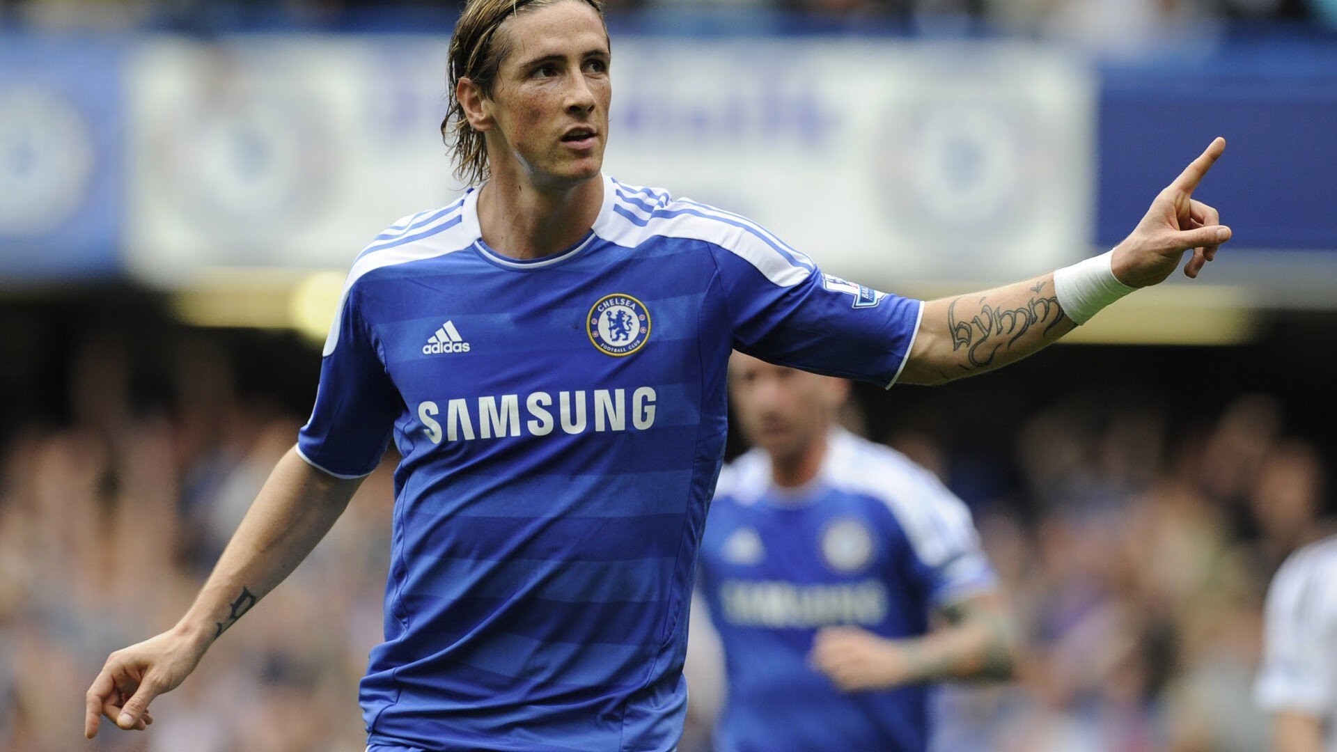 暗夜星芒，乔治·拉塞尔在F1揭幕战炼狱中的加冕时刻