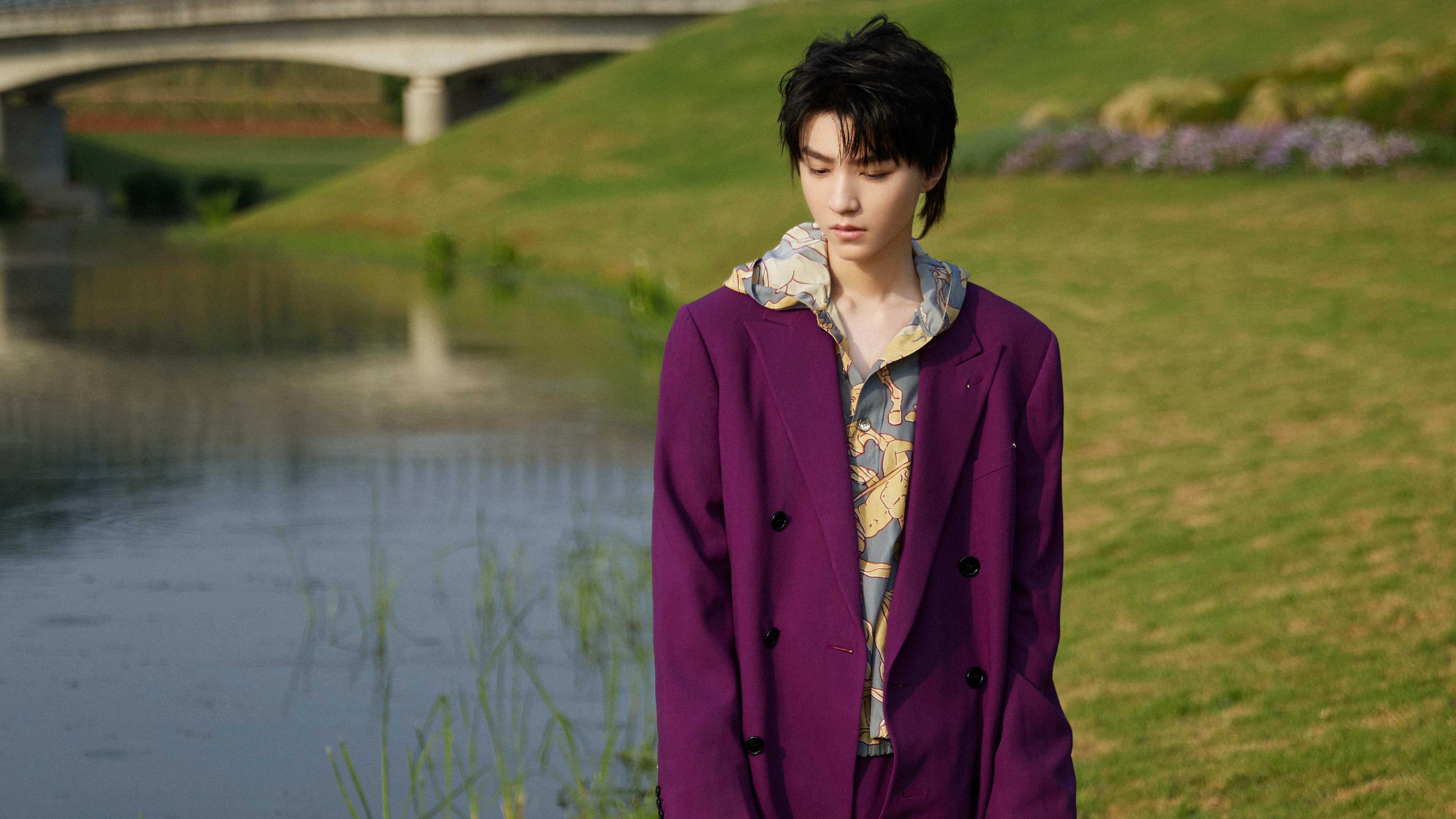 爱游戏2026-烈焰灼夜，阿尔瓦雷斯的美加墨世界杯炼狱与新生